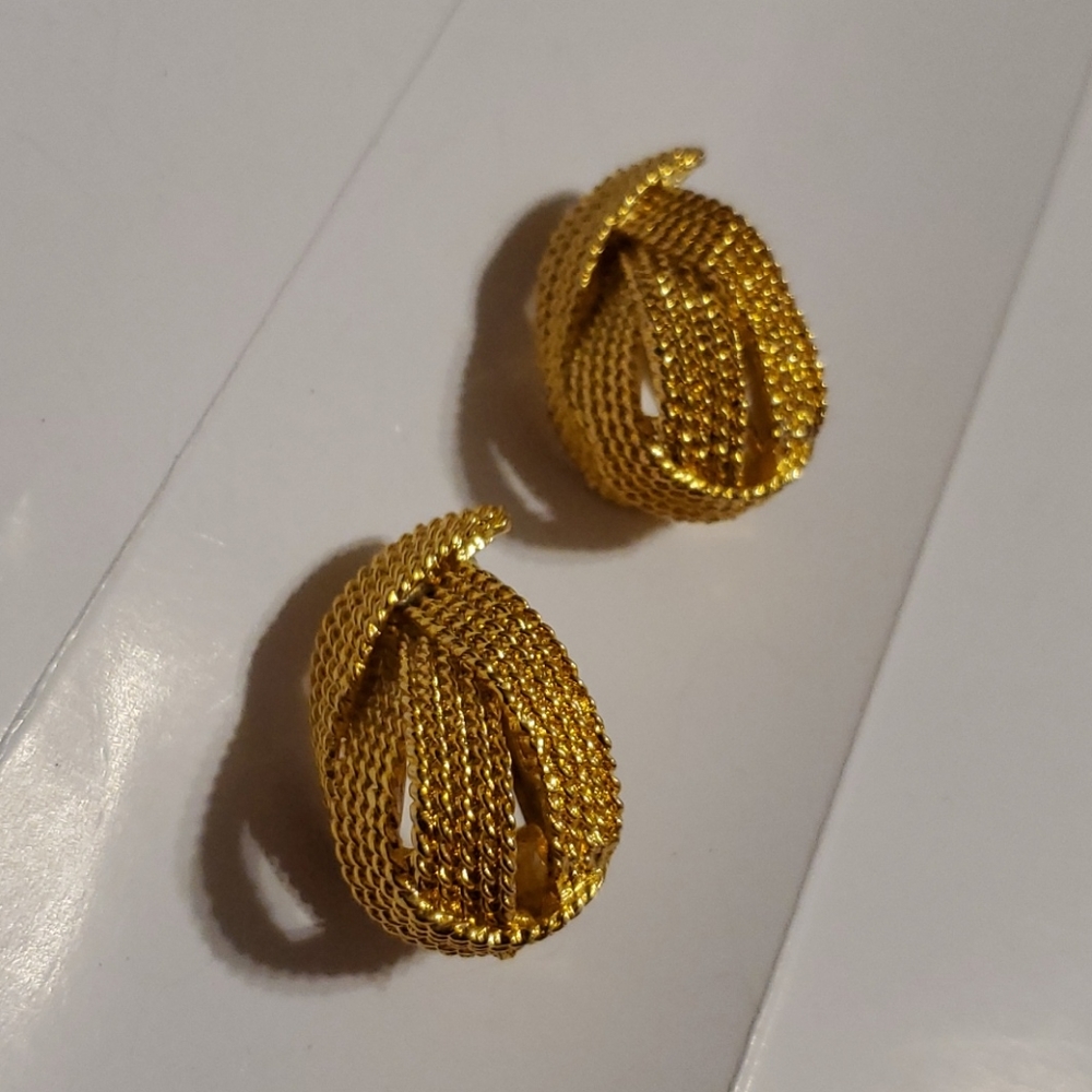 NORDSTROM Earrings, gold finish, CLIP, Basketweave design.